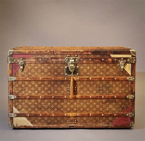 louis vuitton wardrobe trunk replica|louis vuitton steamer trunk new.